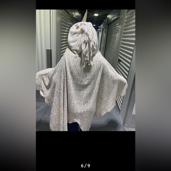 Justice unicorn/horse hooded blanket/throw/cape gold/white/cream - Picture 8 of 8